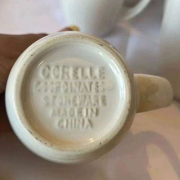 Set of 8 Vintage Corelle Coffee Mugs - Picture 4 of 4